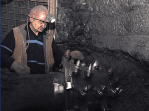 За прошедшие 11 месяцев горняки «Стройсервиса» добыли больше угля, чем за весь прошлый год