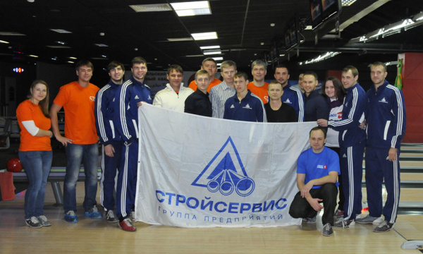 Всемирный День тайского бокса в Кемерово отметили игрой в боулинг