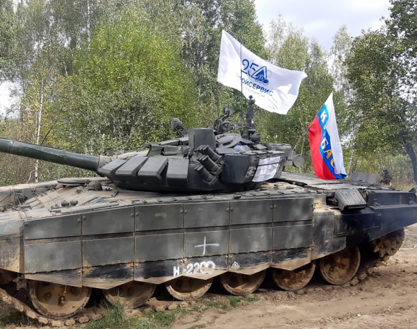 Сутки на броне: на международных учениях выступал танк под флагом «Стройсервиса»