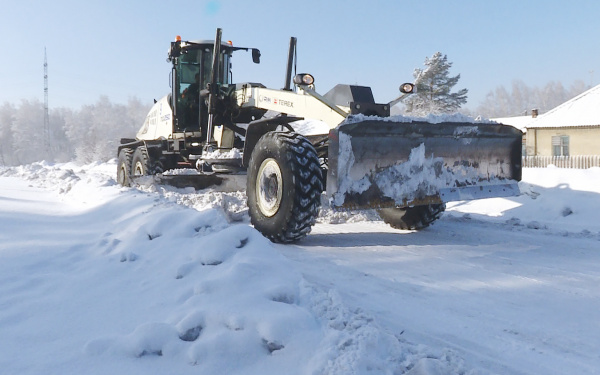 Горняки «Шахты №12» спасают Киселевск от снежных заносов