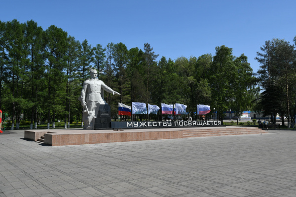 В Киселевске прошло торжественное открытие мемориала «Мужеству посвящается»