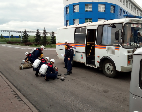 На разрезе «Березовский» прошли учения пожарных добровольцев и горноспасателей