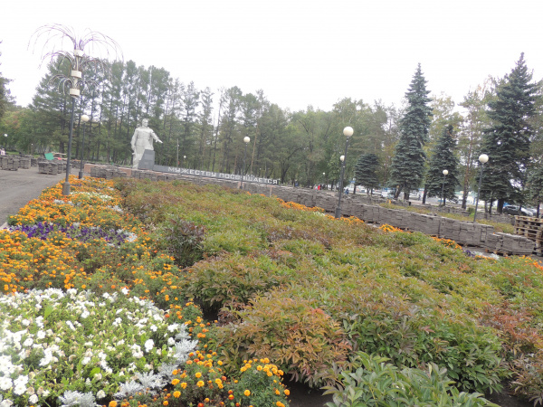 Парк победы в Киселевске – реконструкция продолжается