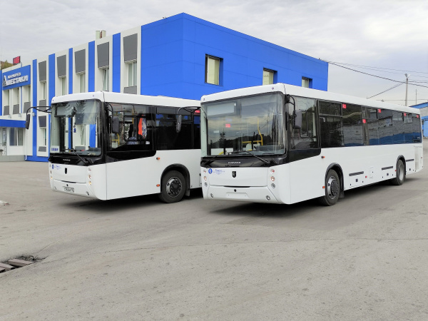 2 новых автобуса поступили на разрез «Шестаки»