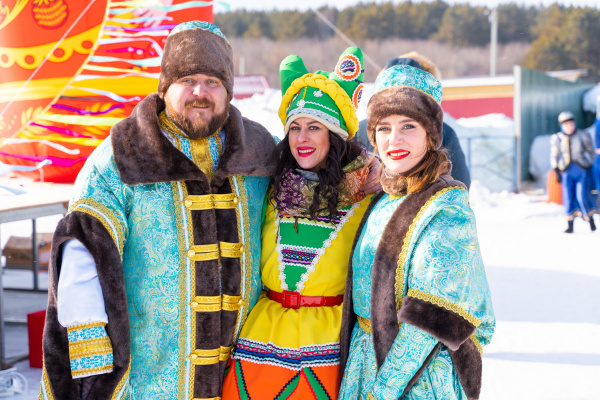 Во всекузбасском центре отдыха «Салаирские Плесы» удивляли гостей на празднике широкой масленицы