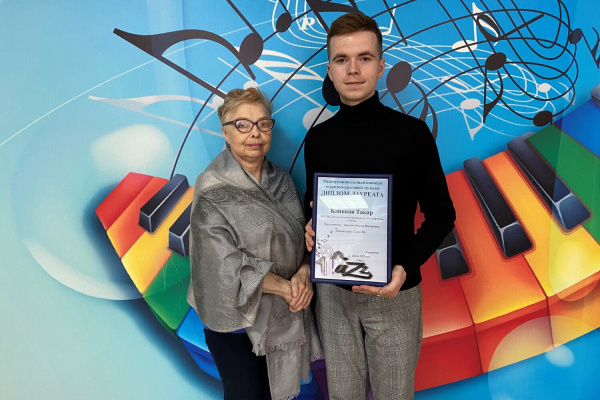 Сотрудник «Губахинского кокса» стал лауреатом I степени областного музыкального конкурса
