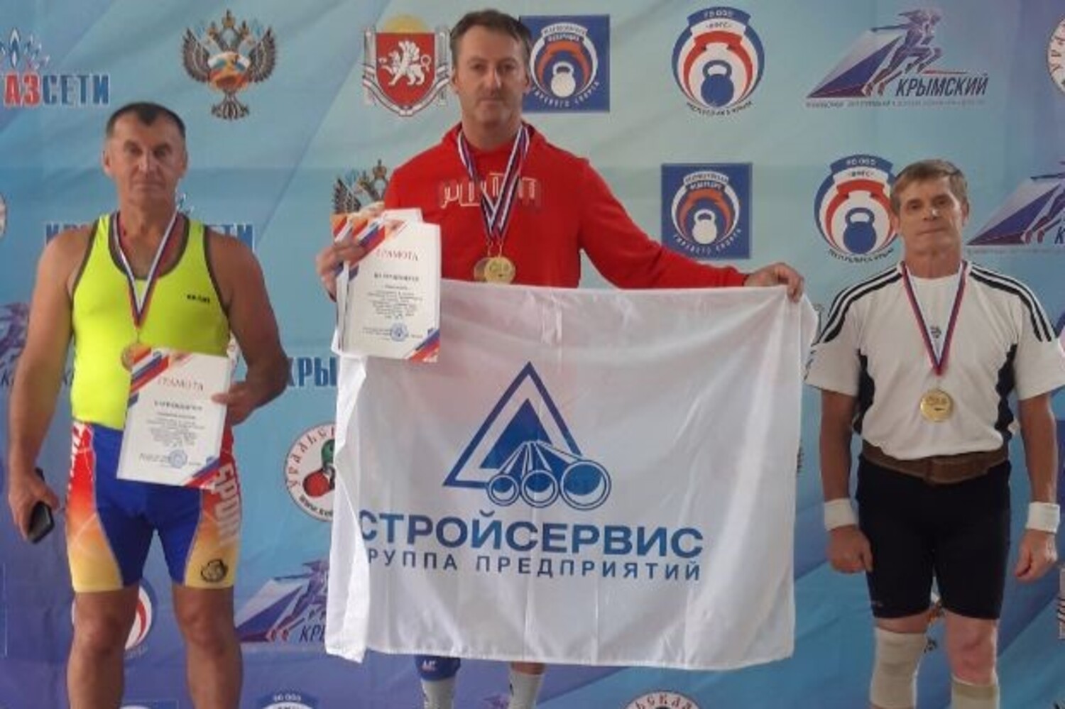 Электрик «Губахинского кокса» дважды победил на чемпионате России по гиревому спорту