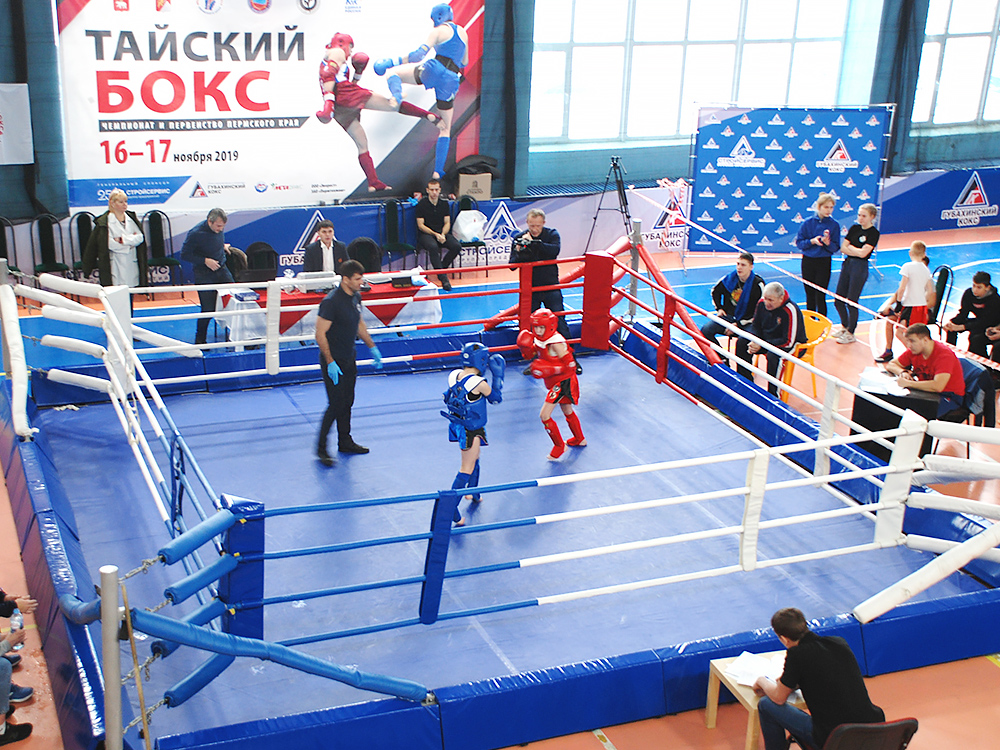 Масштабные соревнования по тайскому боксу прошли в пермском крае под флагами Губахинского кокса и Стройсервиса. Стройсервис