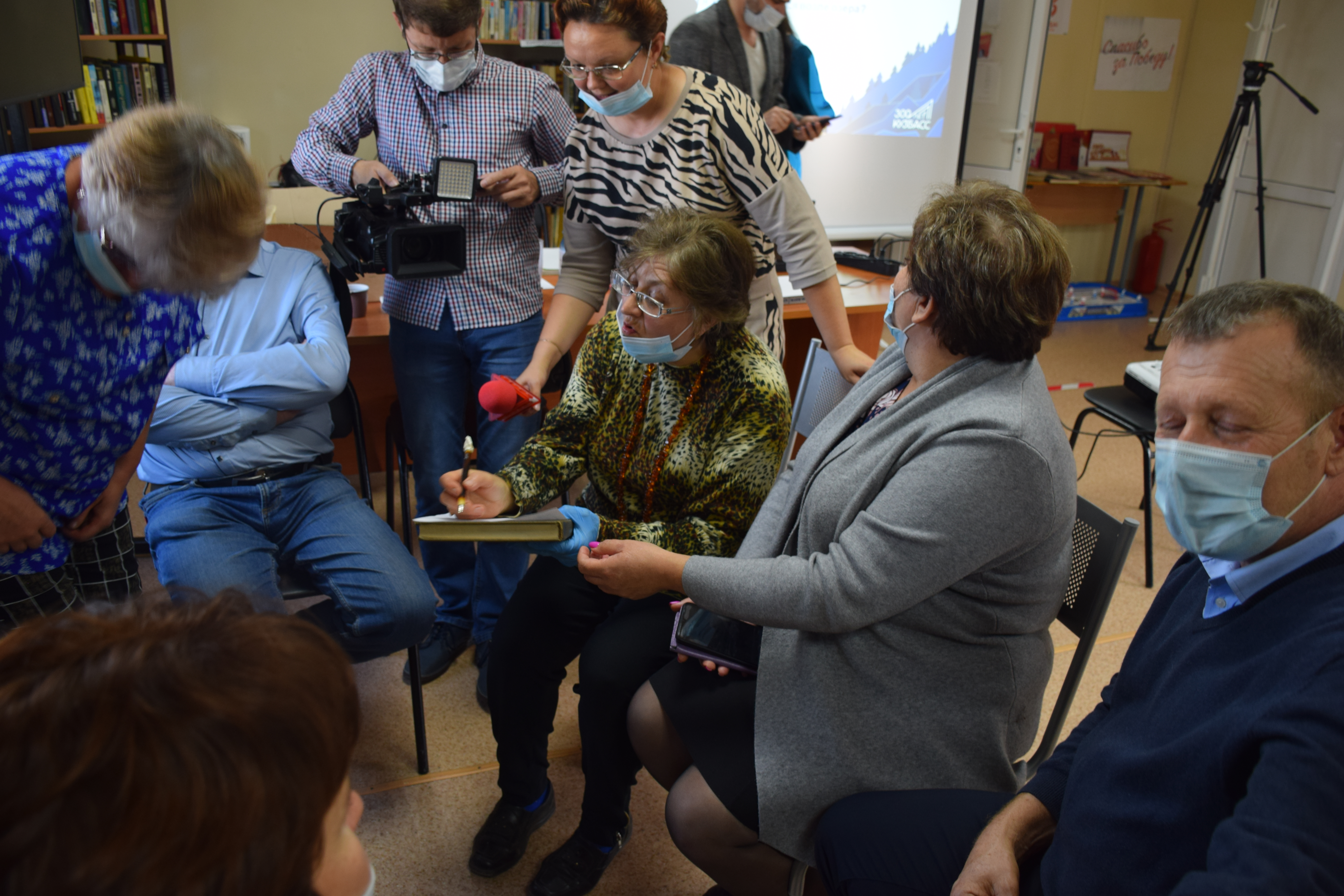 Жители Новокузнецкого района пожелали, что хотят видеть на месте угольного карьера. Стройсервис