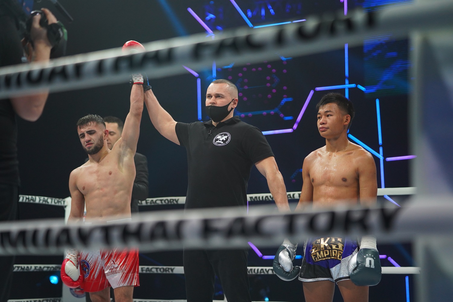 В ГЦС Кузбасс состоялся финал международного турнира по тайскому боксу Muaythai Factory. Стройсервис