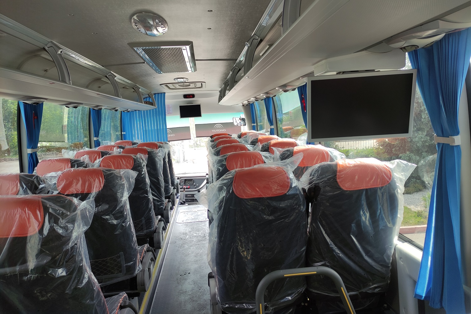 Еще 2 новых автобуса производства КНР поступили на разрезы компании. Стройсервис
