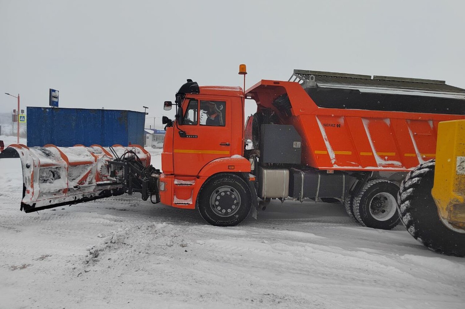Разрез Пермяковский очистил от снега 120 километров сельских дорог в Беловском районе. Стройсервис