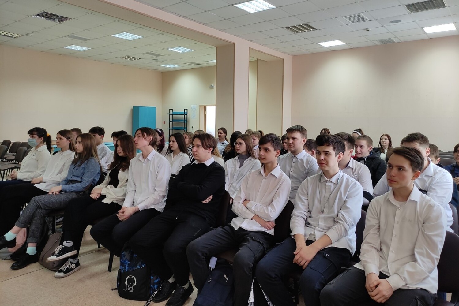 Разрез Барзасское товарищество провел уроки профориентации в 7 школах Березовского. Стройсервис