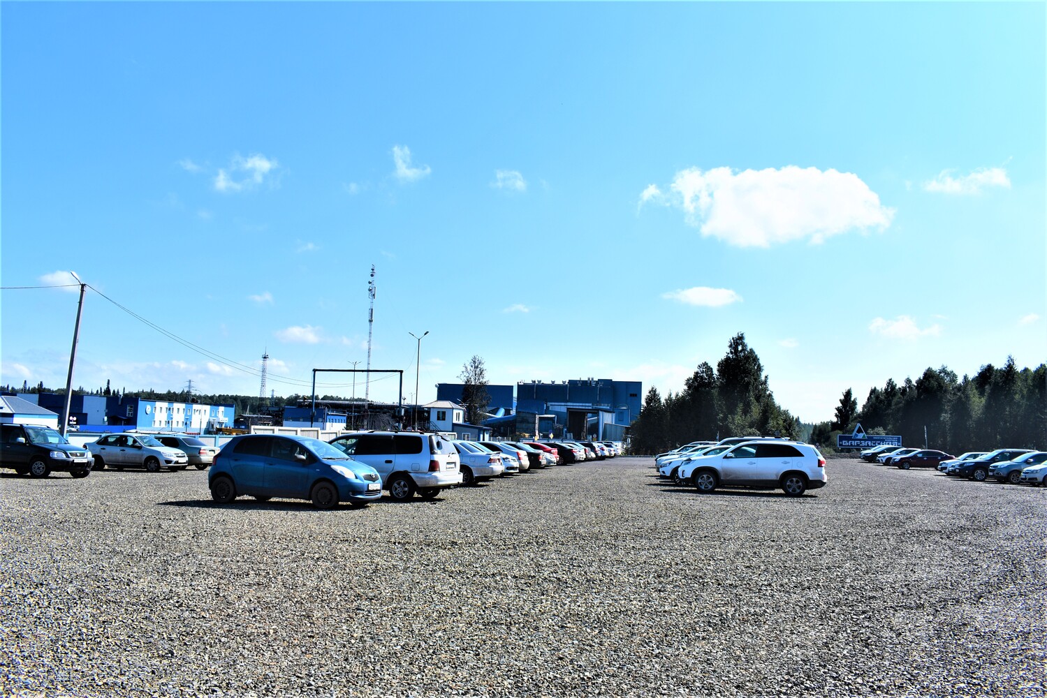 На Барзасском товариществе в 4 раза расширили автомобильную парковку для сотрудников. Стройсервис
